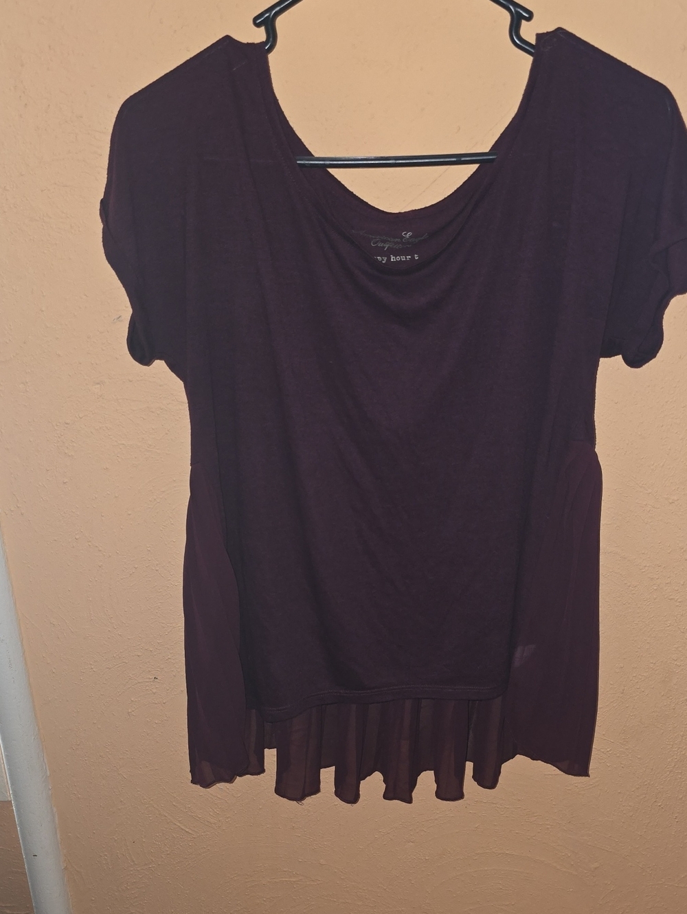 American Eagle Outfitters Women's Short Sleeve Scoop Top in Deep Plum